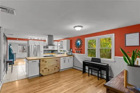 48 Bethany Lane North Kingstown RI 02852