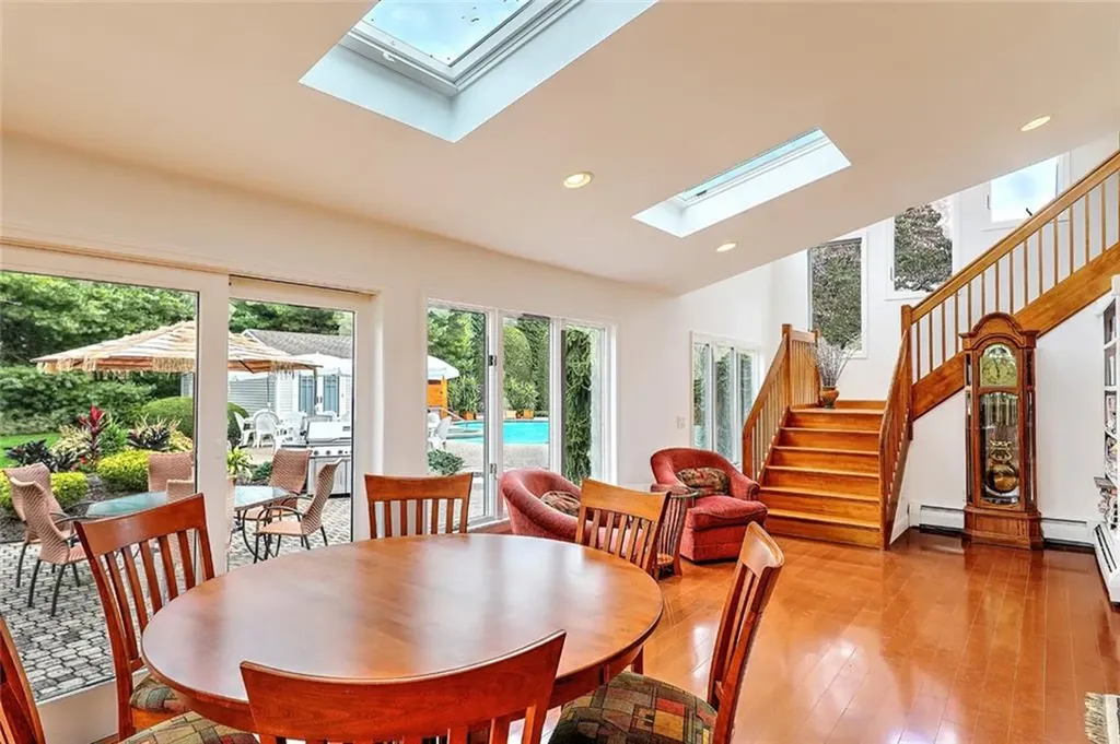 3 Spinnaker Drive Barrington RI 02806