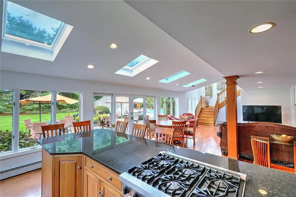 3 Spinnaker Drive Barrington RI 02806
