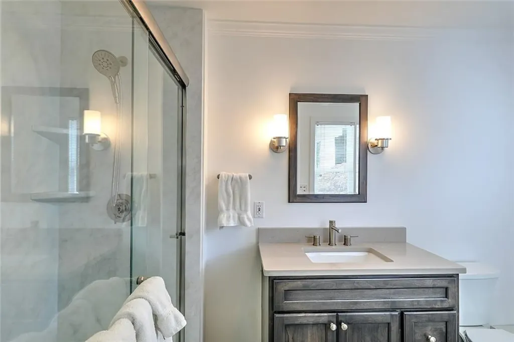 3 Spinnaker Drive Barrington RI 02806