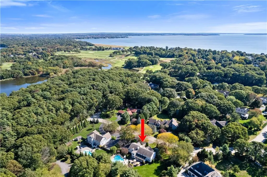 3 Spinnaker Drive Barrington RI 02806