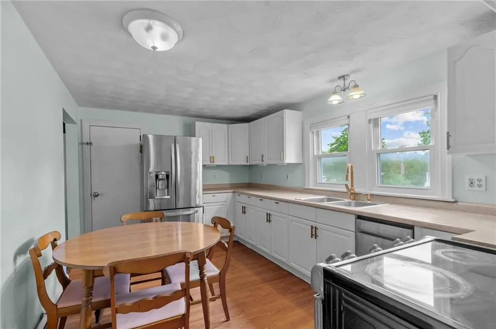 35 Angus Street Coventry RI 02816