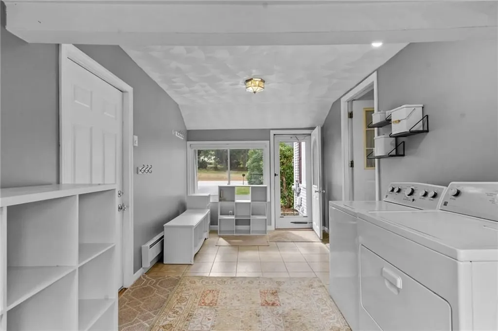 35 Angus Street Coventry RI 02816