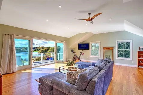 82 Maple Drive South Kingstown RI 02879