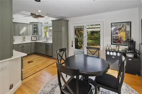 36 Green End Avenue Middletown RI 02842