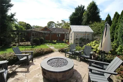 36 Green End Avenue Middletown RI 02842