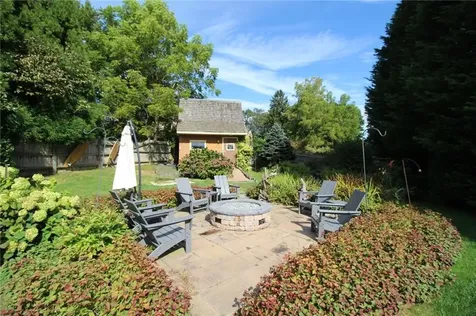 36 Green End Avenue Middletown RI 02842