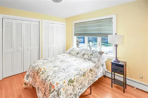 36 Green End Avenue Middletown RI 02842