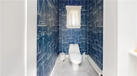 36 Green End Avenue Middletown RI 02842