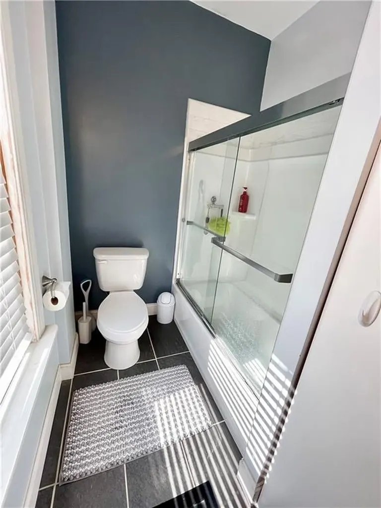 16 Pomona Avenue Providence RI 02908