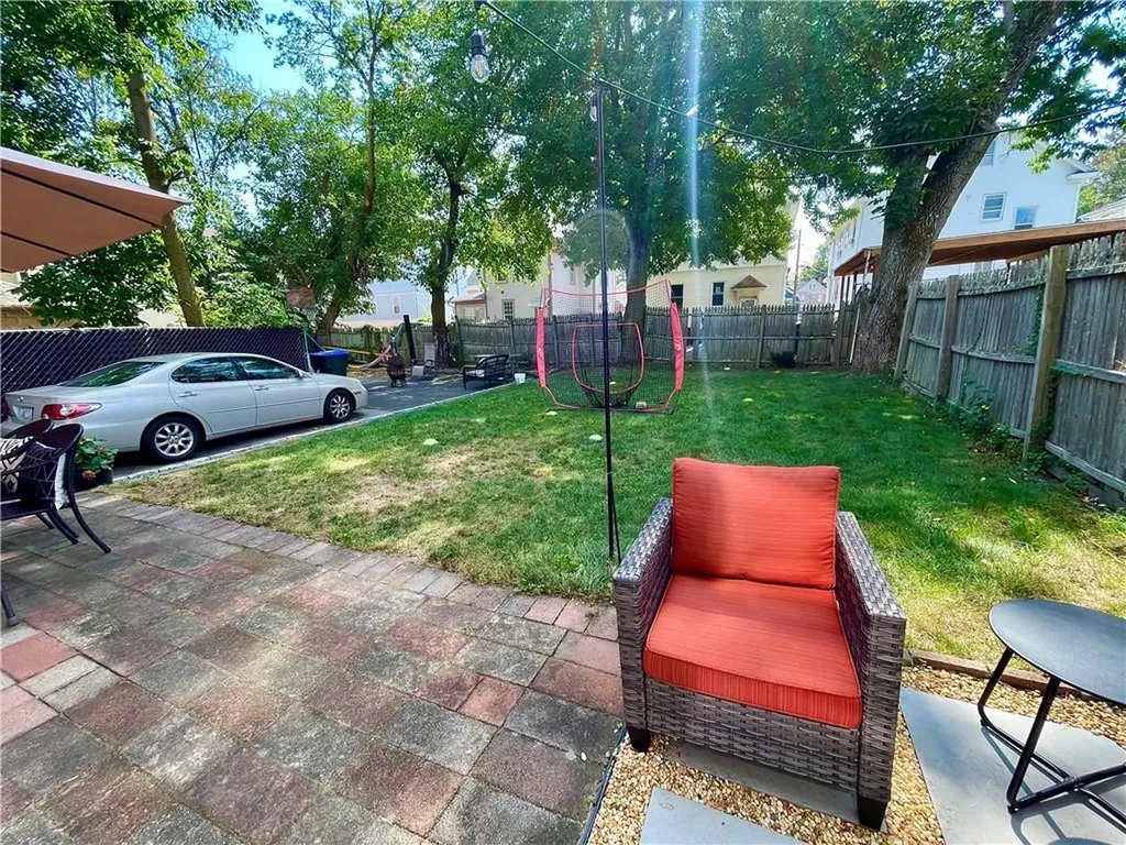 16 Pomona Avenue Providence RI 02908