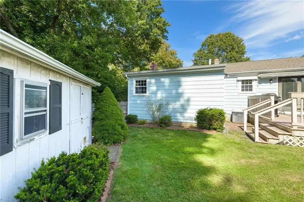 25 Ferncrest Drive East Providence RI 02915