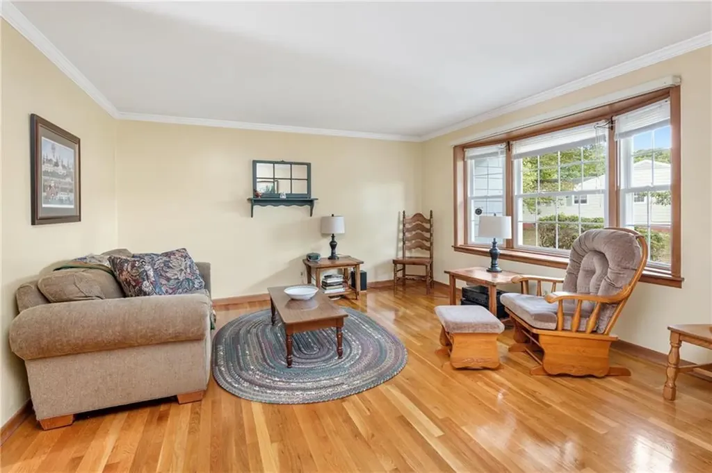 25 Ferncrest Drive East Providence RI 02915