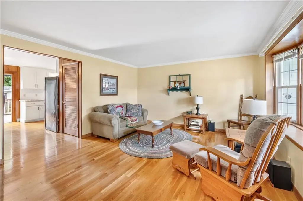 25 Ferncrest Drive East Providence RI 02915