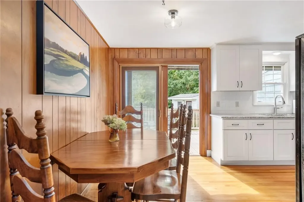 25 Ferncrest Drive East Providence RI 02915