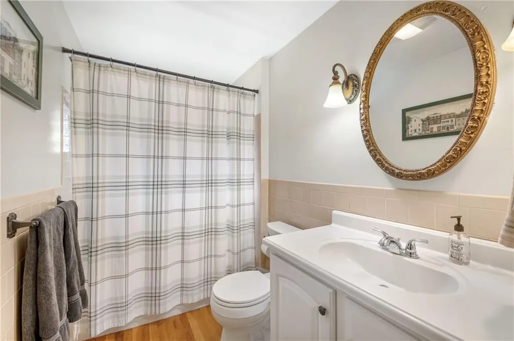 25 Ferncrest Drive East Providence RI 02915