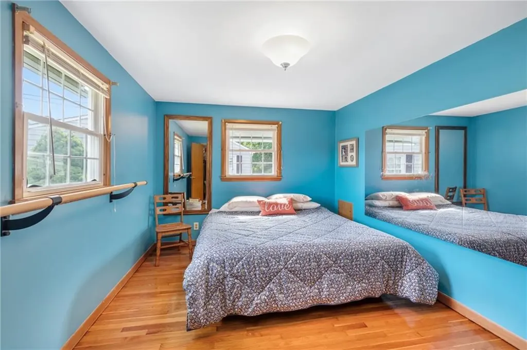 25 Ferncrest Drive East Providence RI 02915