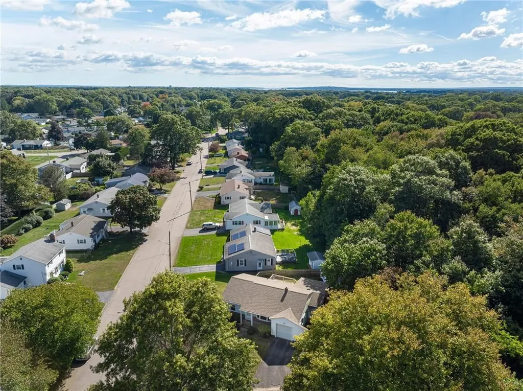 25 Ferncrest Drive East Providence RI 02915