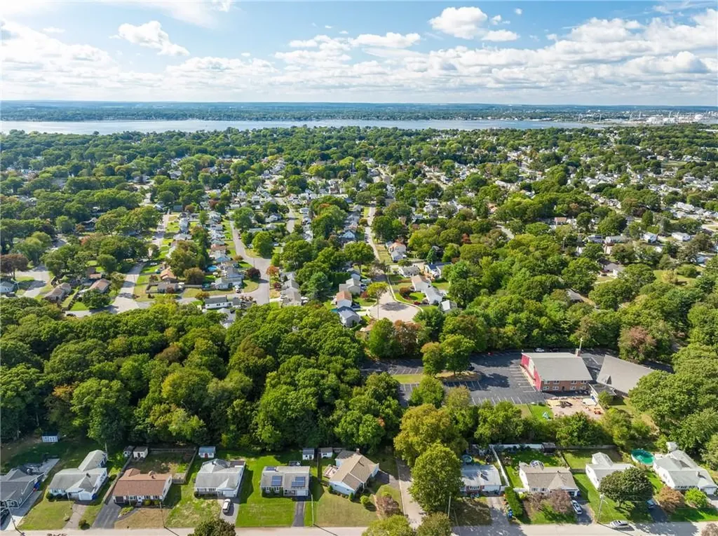 25 Ferncrest Drive East Providence RI 02915