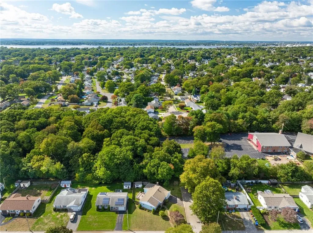 25 Ferncrest Drive East Providence RI 02915