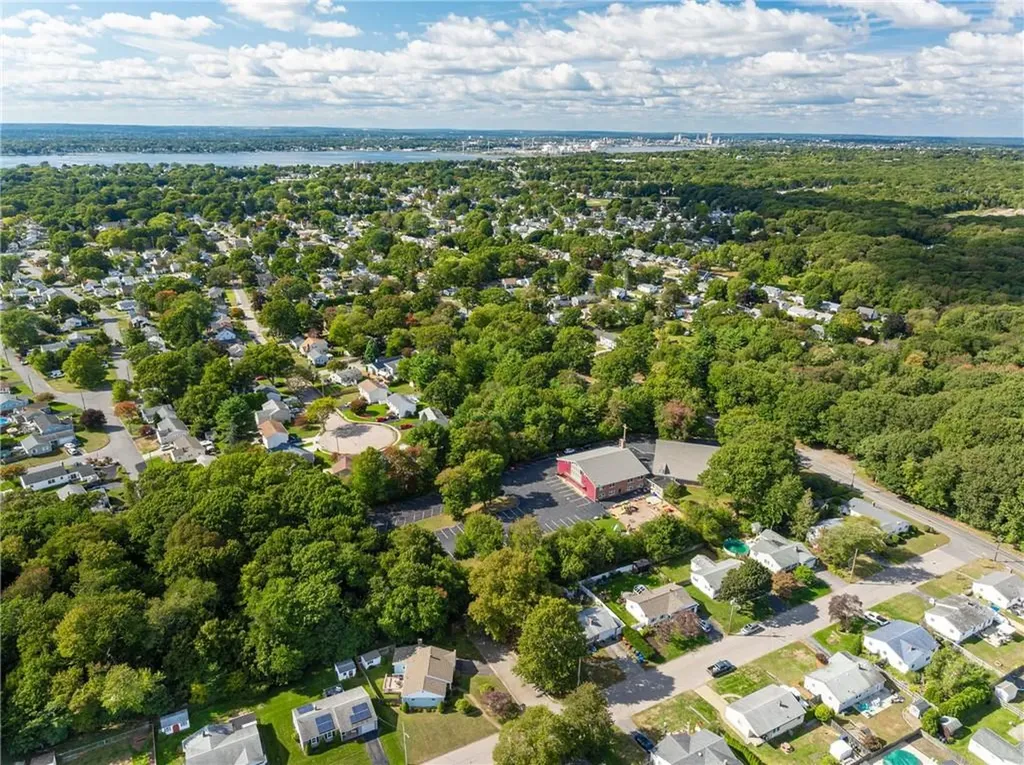 25 Ferncrest Drive East Providence RI 02915