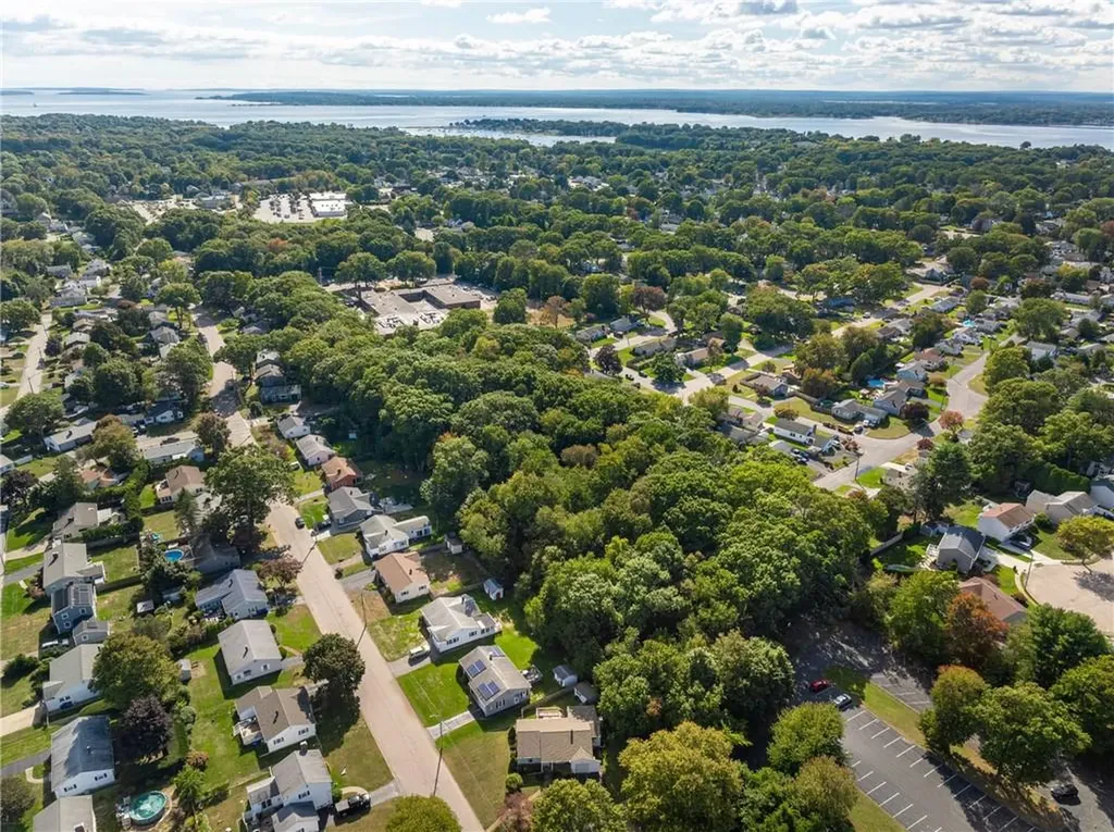 25 Ferncrest Drive East Providence RI 02915