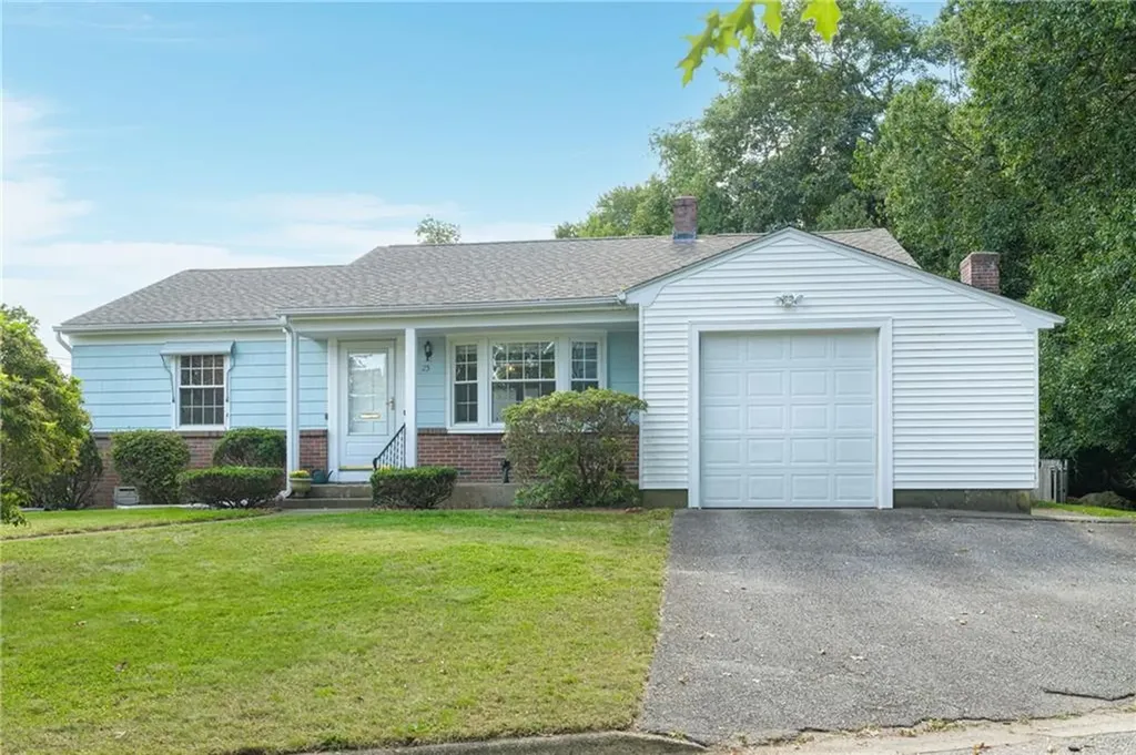 25 Ferncrest Drive East Providence RI 02915