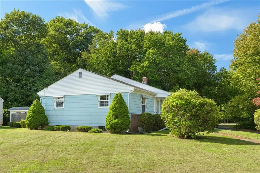 25 Ferncrest Drive East Providence RI 02915