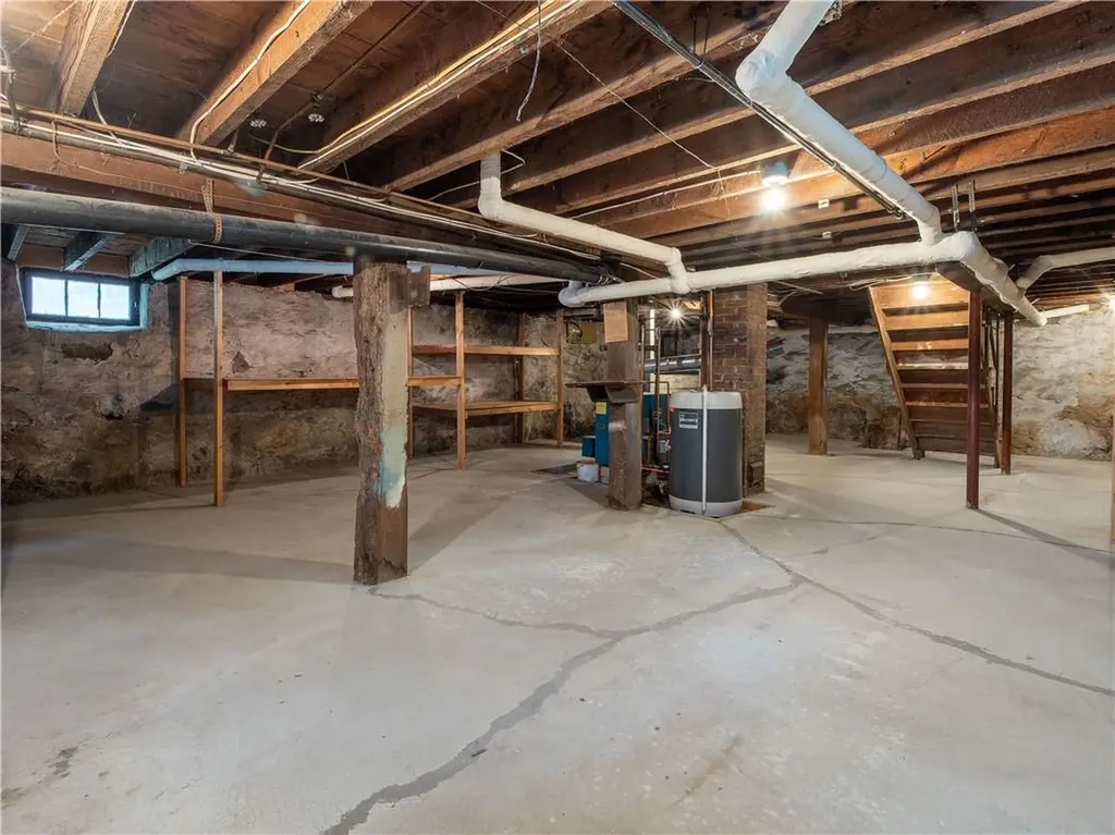 17 Maple Street Coventry RI 02816