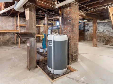 17 Maple Street Coventry RI 02816