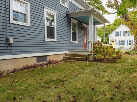 17 Maple Street Coventry RI 02816