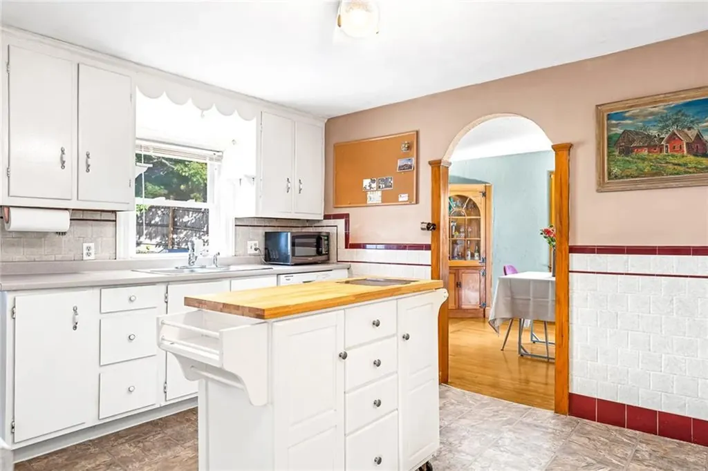 36 Cooper Street North Providence RI 02904