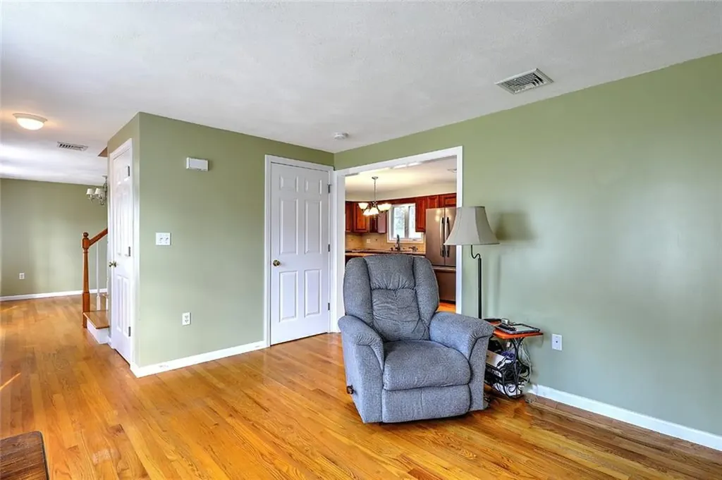 15 Sharon Drive Cumberland RI 02864