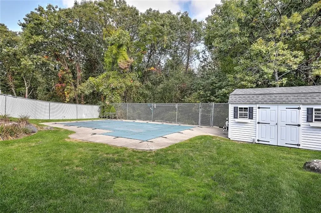 15 Sharon Drive Cumberland RI 02864