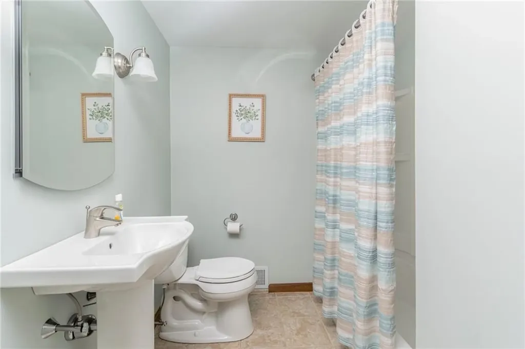213 Glen Hills Drive Cranston RI 02920