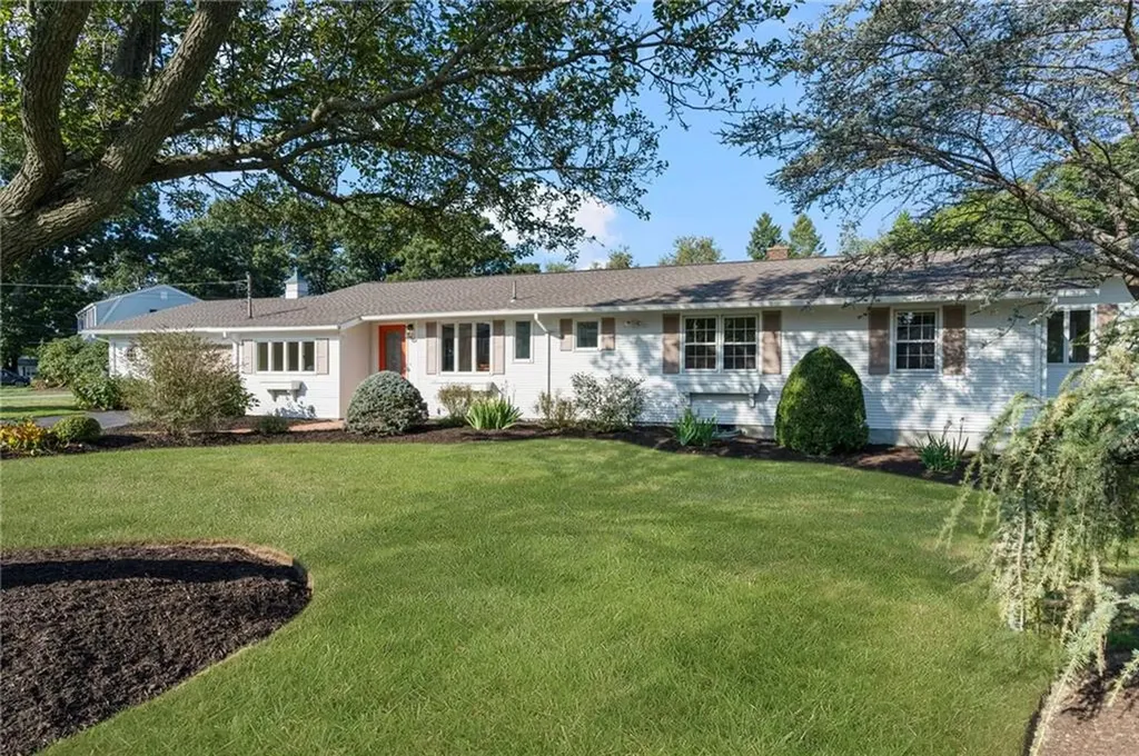 213 Glen Hills Drive Cranston RI 02920