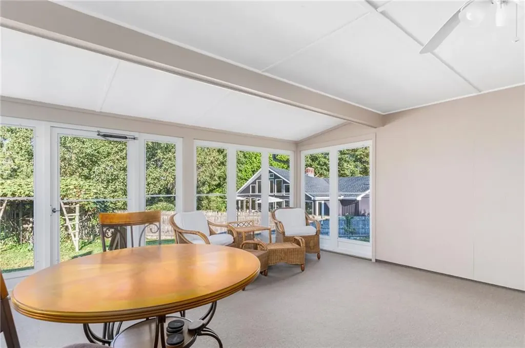 213 Glen Hills Drive Cranston RI 02920
