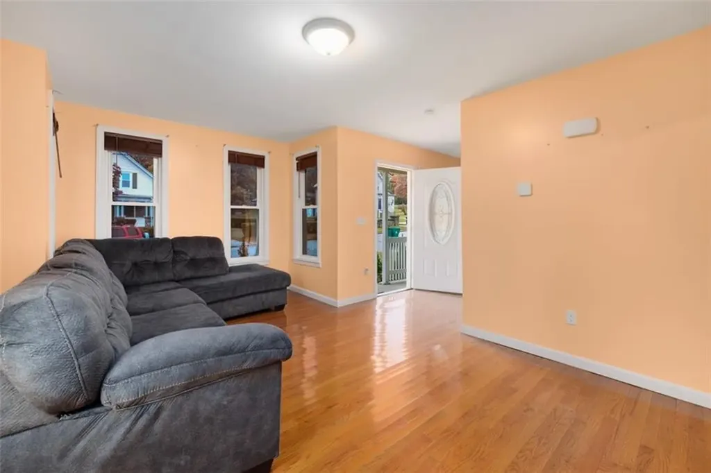 359 Knight Street Woonsocket RI 02895