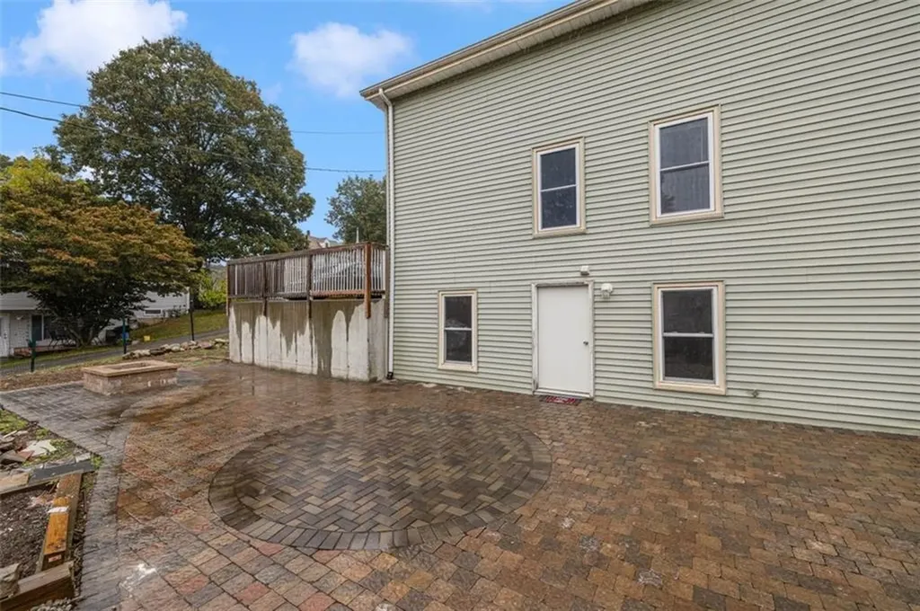 359 Knight Street Woonsocket RI 02895