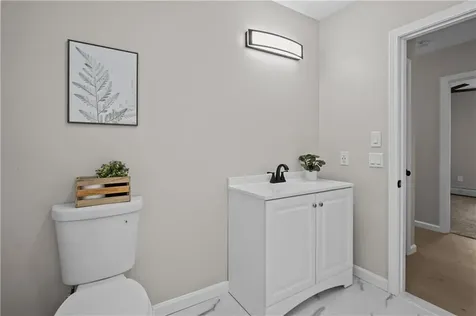 29 Circuit Drive Narragansett RI 02882