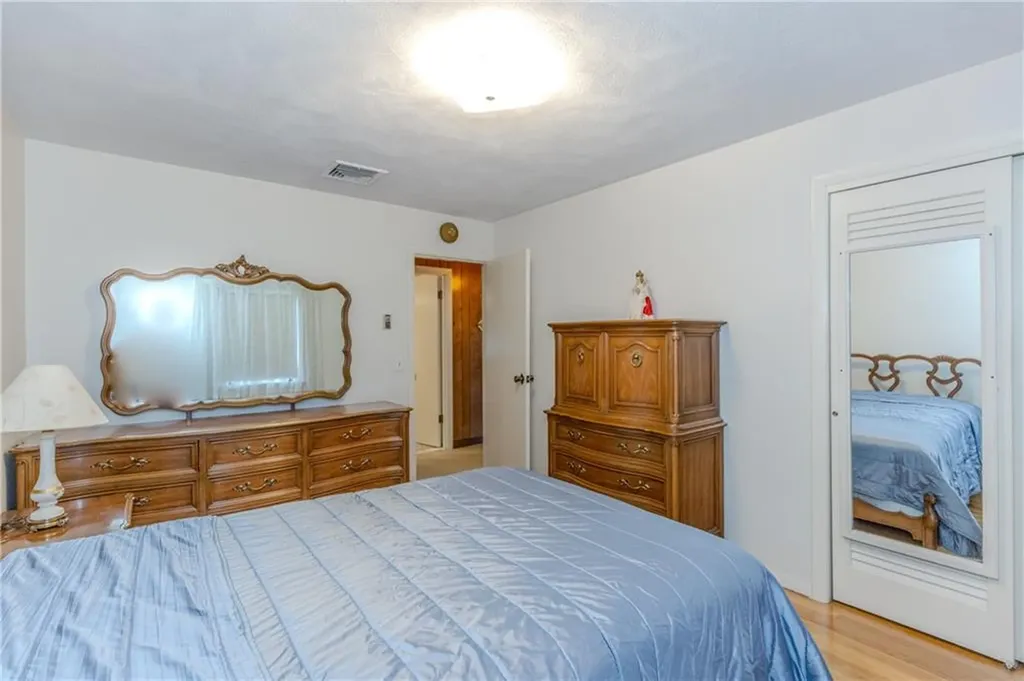 44 Carlisle Street Cranston RI 02920