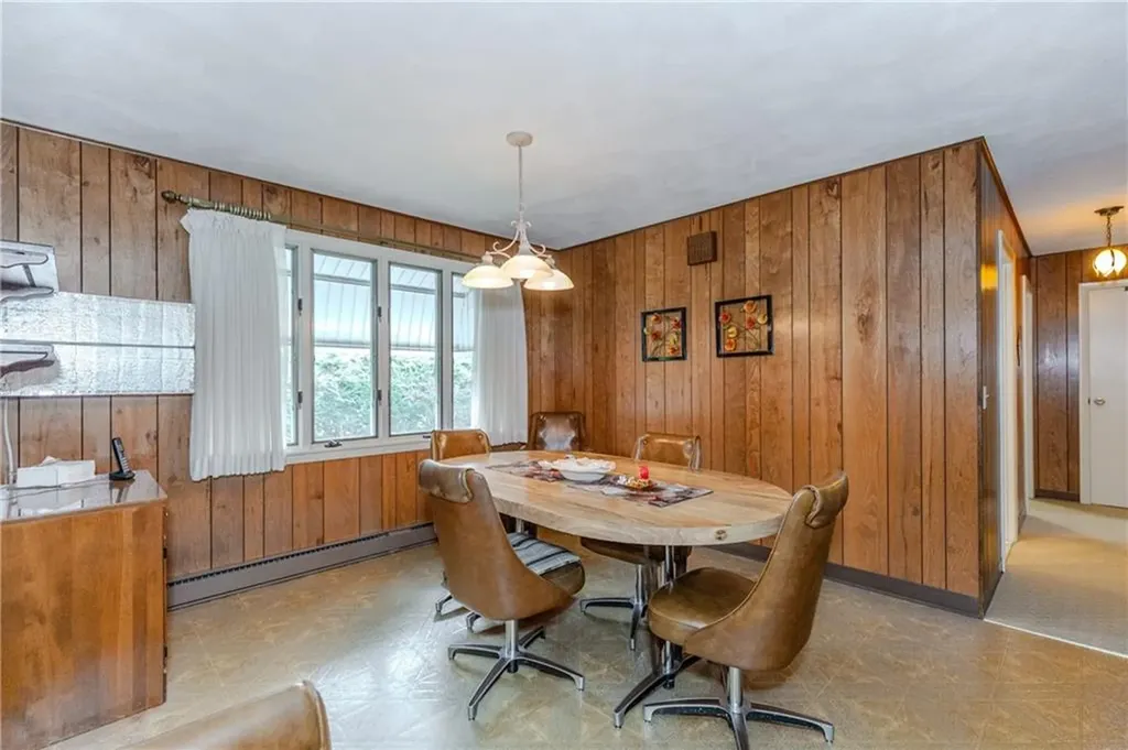 44 Carlisle Street Cranston RI 02920