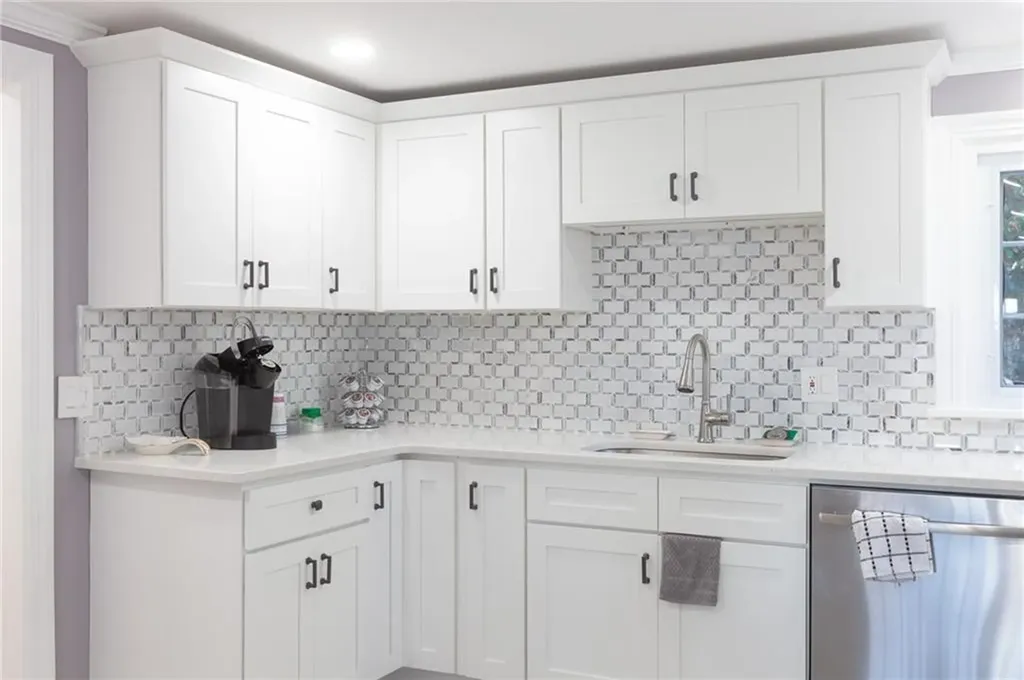 470 Elmgrove Avenue Providence RI 02906