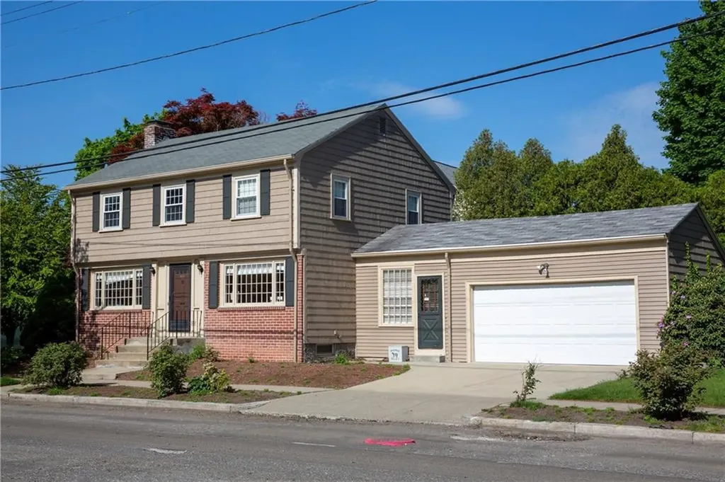 470 Elmgrove Avenue Providence RI 02906