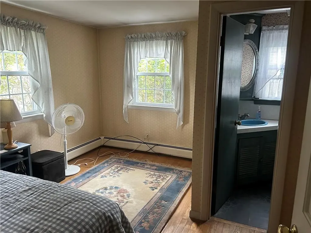140 Allen Avenue Cranston RI 02910