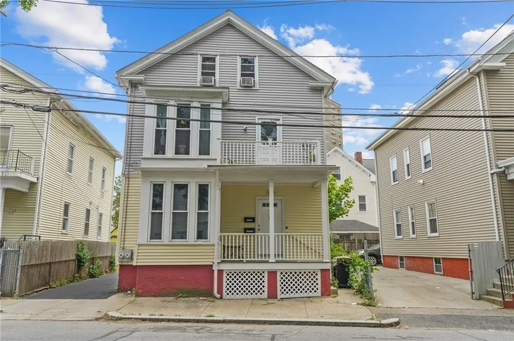 238 Orms Street Providence RI 02908