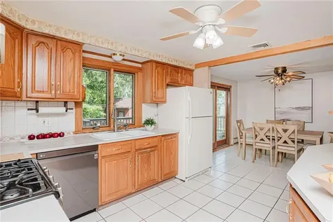 95 Old Willis Road Cumberland RI 02864