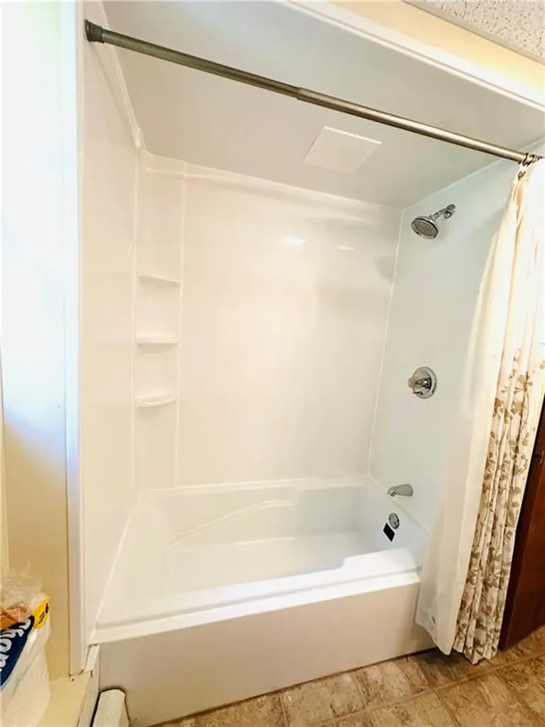 106 Reservoir Road Coventry RI 02816