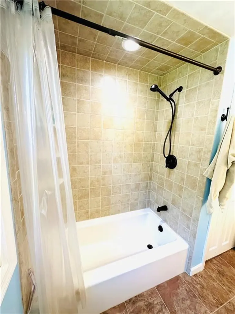 106 Reservoir Road Coventry RI 02816