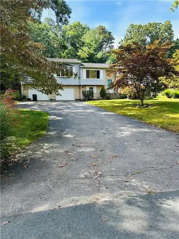 106 Reservoir Road Coventry RI 02816